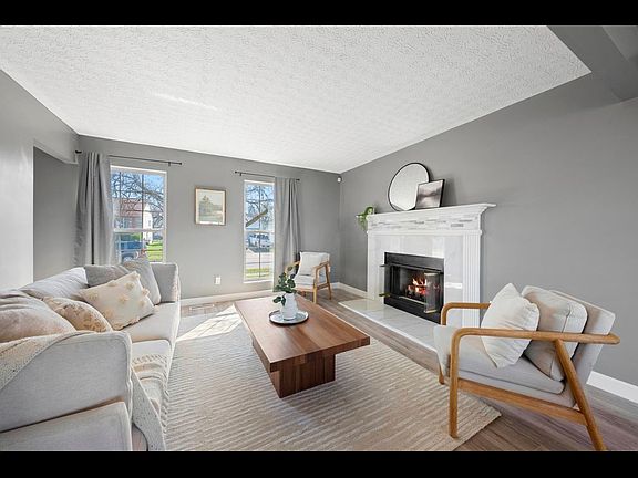 4th image of 3005 Stonebluff Dr