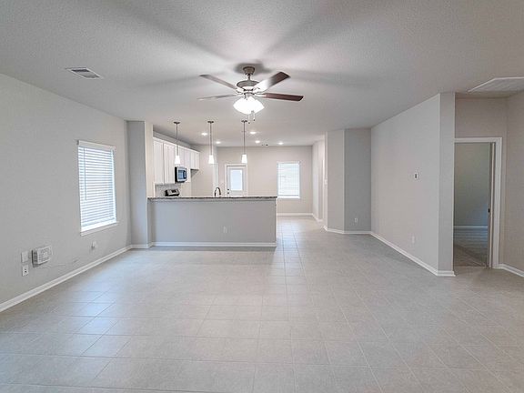 3rd image of 3133 Waxwing Dr