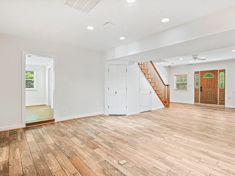 7712 Dolly Dr — Photo 14