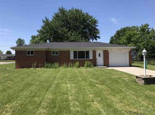 5069 Kenora Dr, Saginaw, MI 48604