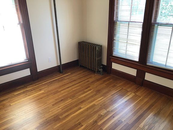 4th image of 416 E Main St Floor 1