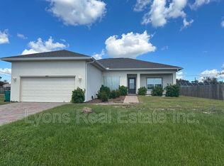 18463 Van Nuys Cir, Port Charlotte, FL 33948