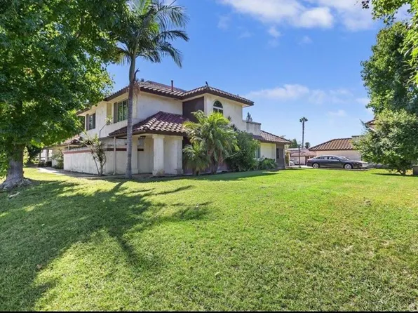 320 Grapevine Rd APT 5, Vista, CA 92083