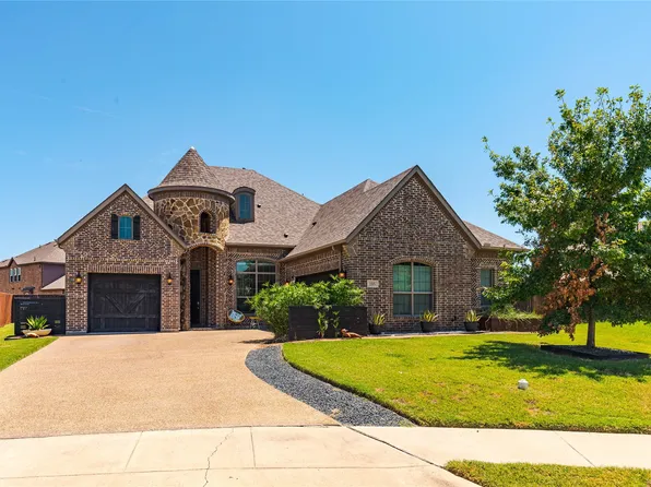 1005 Hummingbird Ct, Forney, TX 75126