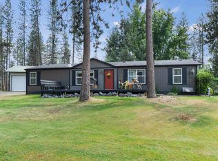 6558 Long Lake Dr, Nine Mile Falls, WA 99026