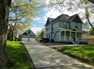 537 E School St, Owatonna, MN 55060