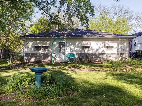16203 Valentine Ave, Belton, MO 64012