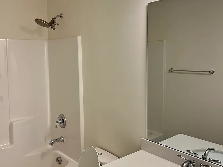 15614 Coventry Court Ln — Photo 18