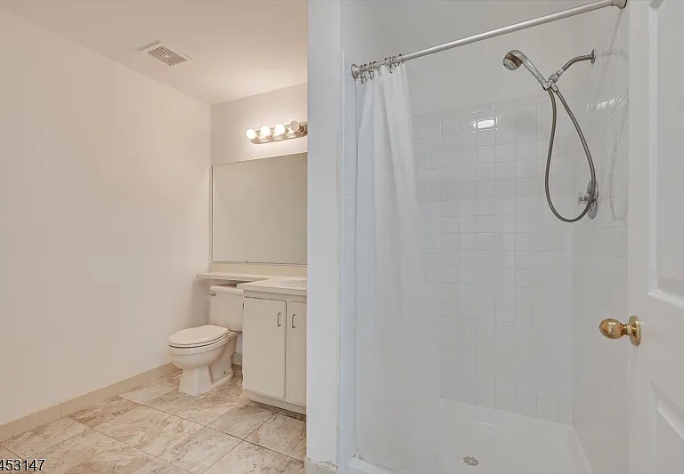 57 Lindsey Ct — Photo 17