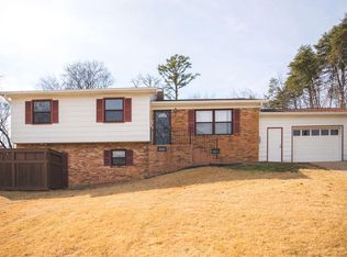 5904 Ragnar Dr, Hixson, TN 37343