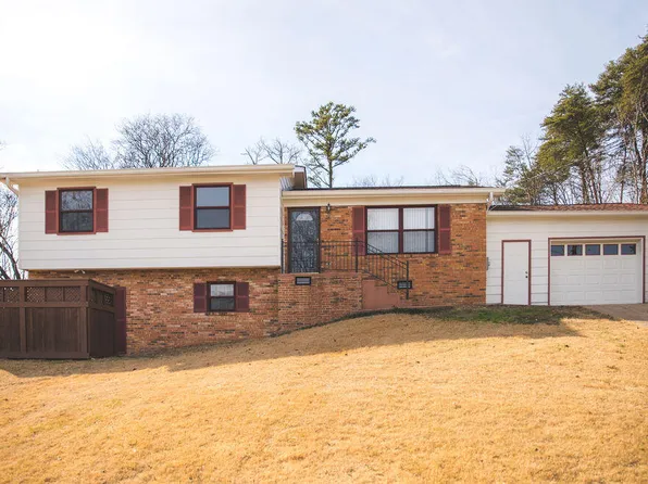 5904 Ragnar Dr, Hixson, TN 37343