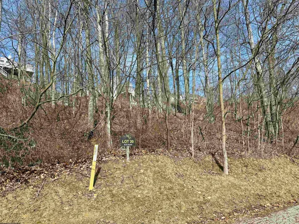 114 Iris Ln, Morgantown, WV 26501