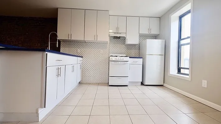 Rented by Skyward | media 23