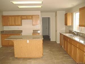 3rd image of 528 Nashville Ct