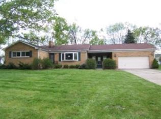 711 Timberwood Dr, Dayton, OH 45430