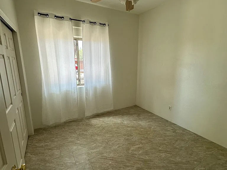 5836 E Lee St — Photo 14