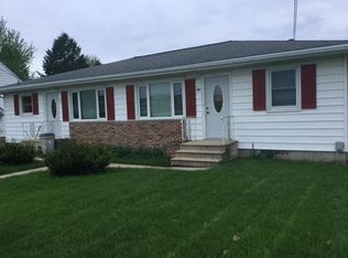 109 S Washington St, Hudson, IA 50643