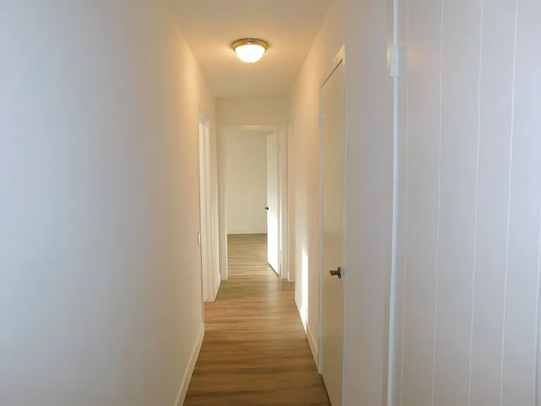BAR16790 — Photo 9