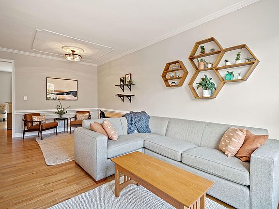 2nd image of 3905 Charles Ave