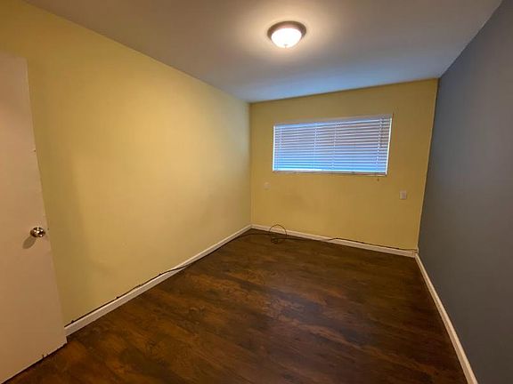 4th image of 385 E William St