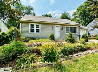 7942 Belleview Ave, Kansas City, MO 64114