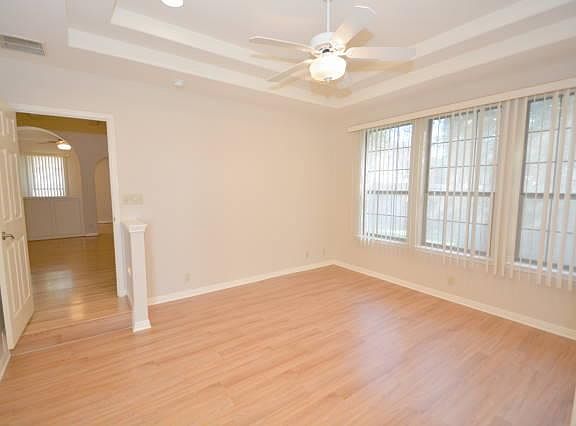 5th image of 8710 Phoenix Ave