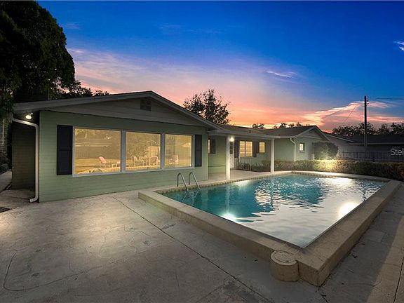 2nd image of 1619 Pepperidge Dr