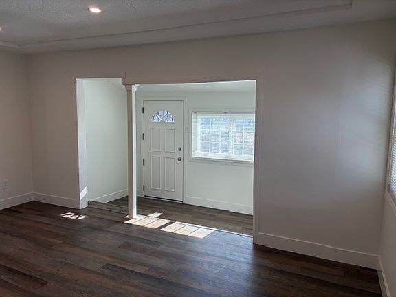 4th image of 4131 W 107th St #4131
