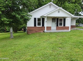 910 Rose Hill Dr, La Follette, TN 37766