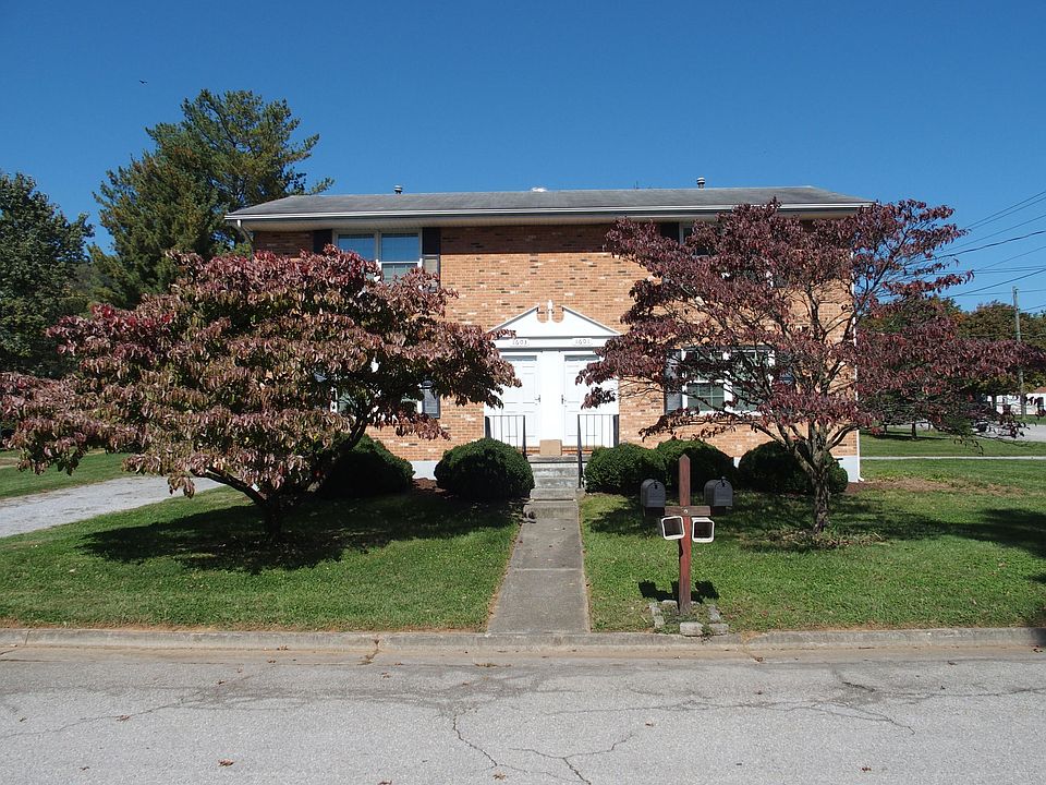 1st image of 1601 Narcissus St