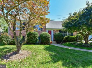8313 Cedardale Dr, Alexandria, VA 22308