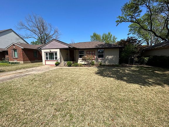 2nd image of 612 Aqua Dr