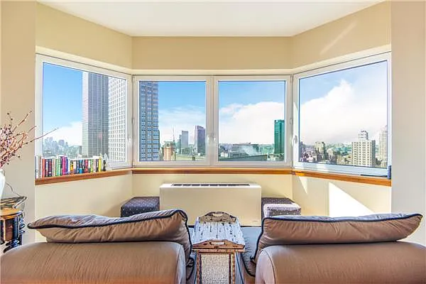 Sold by (Legacy) Elegran | media 6