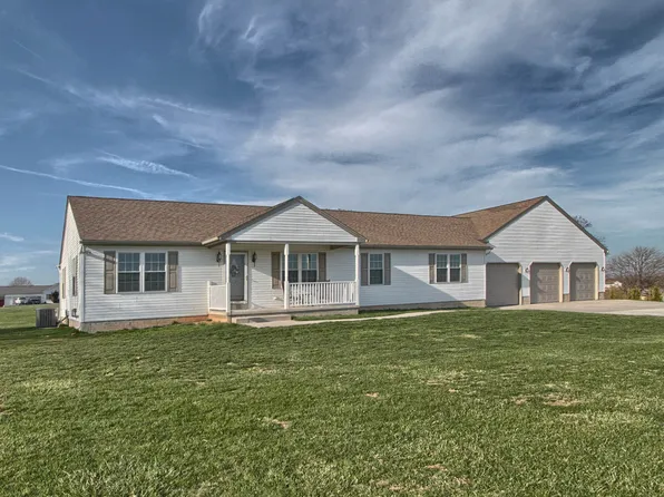 135 Hilton Rd, Cochranville, PA 19330
