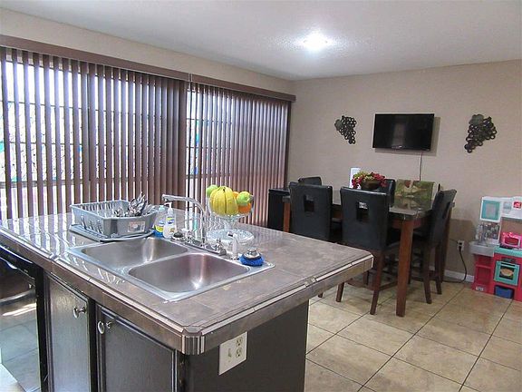 4th image of 3730 Heatherwood Dr