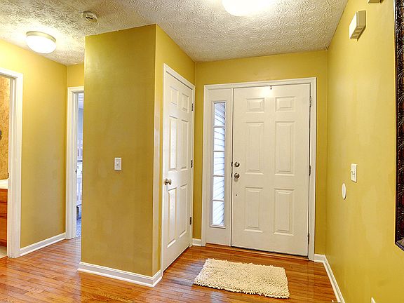 2nd image of 6550 Riverview Ave