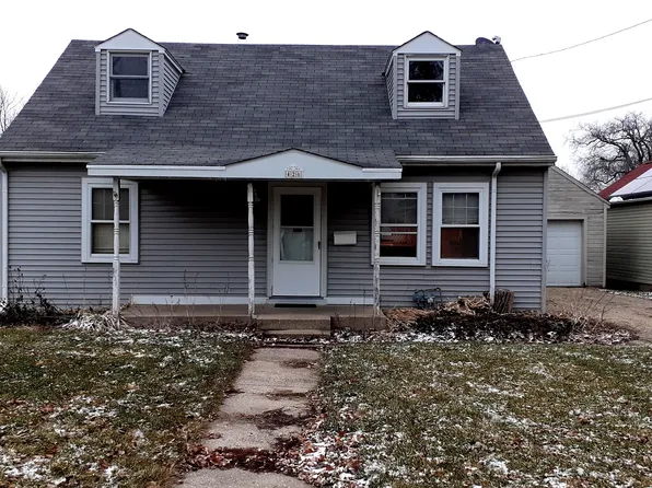 426 E Hitt St, Mount Morris, IL 61054