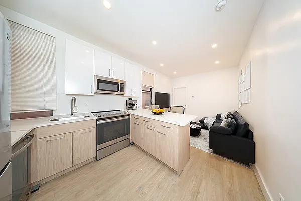 Rented by Platinum Properties | media 2