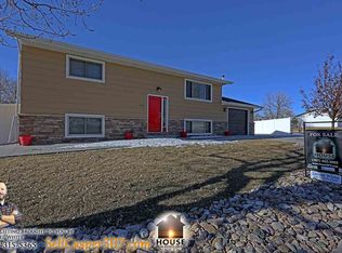 4736 Antelope Dr, Bar Nunn, WY 82601