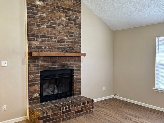 5th image of 7752 Sable Ln