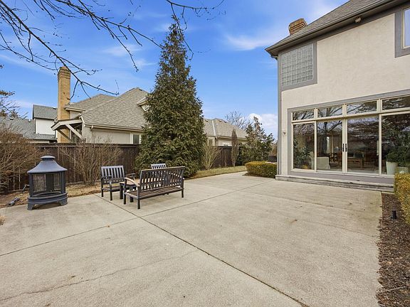 5th image of 2900 Wickliffe Woods Ct