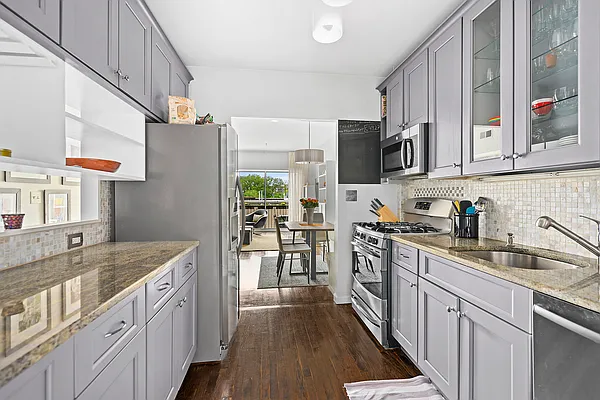 Sold by Compass | media 3