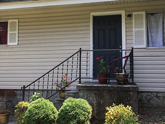 3rd image of 4054 Glencoe St