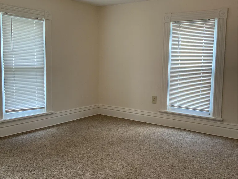 344 Watt St — Photo 12