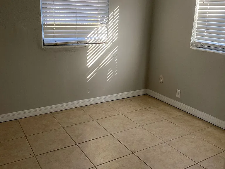 1324 Prince St — Photo 10