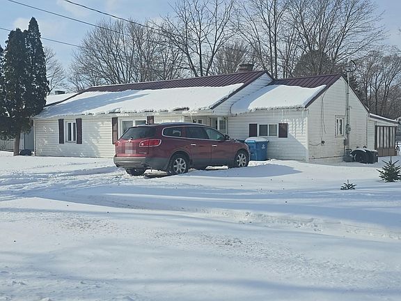 2nd image of 321 N Ruggles St