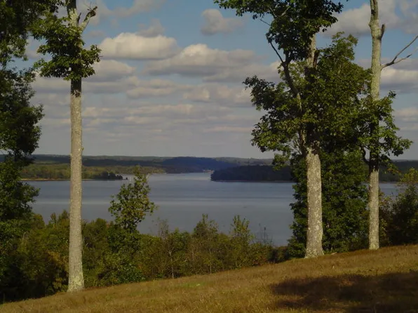 0 River Oaks Dr Lot 19, Big Sandy, TN 38221