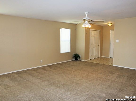 5th image of 403 Mallow Grv