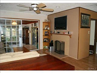 4th image of 10430 Ives St