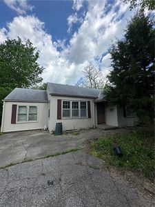 1029 S 55th Ter, Kansas City, KS, 66106